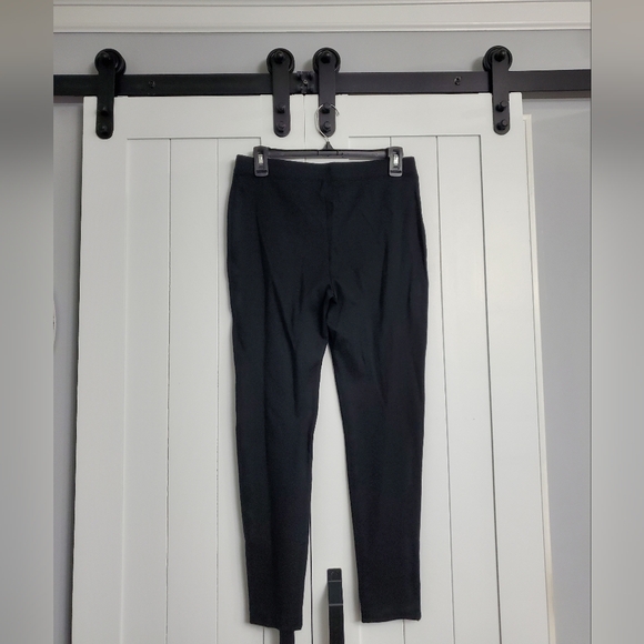 SALE: Talbots Black Zipper Ankle Leggings. Good Condition! - Picture 2 of 5
